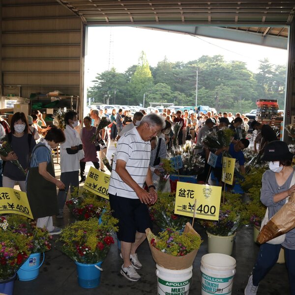 郡山地区の花市（日和田支店）