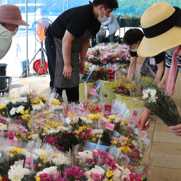 郡山地区の花市（あぐりあ）